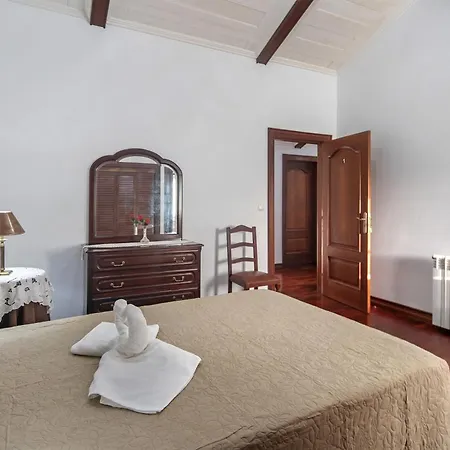 Bettencourt 2 Санта-Крус-да-Грацио